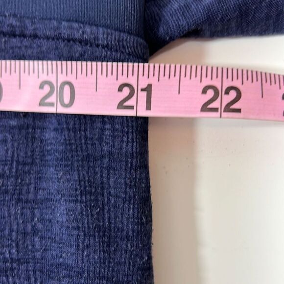 Under Armour Long Sleeve Full Zil Hooded Jacket. Blue. Size Medium - Picture 6 of 9